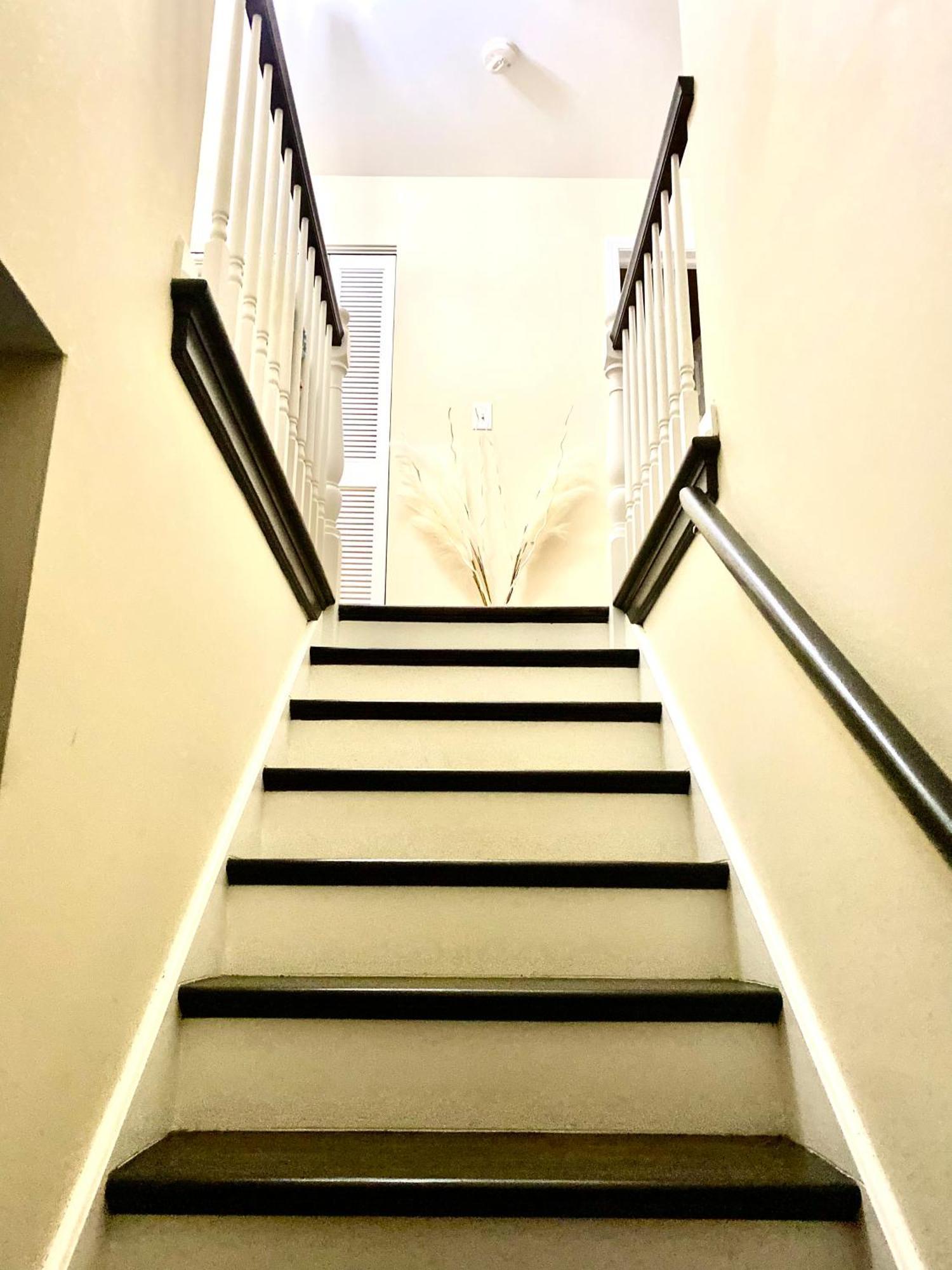 Homestay B4 A Private In Downtown With Desk And Wi-fi Near Everything Naperville